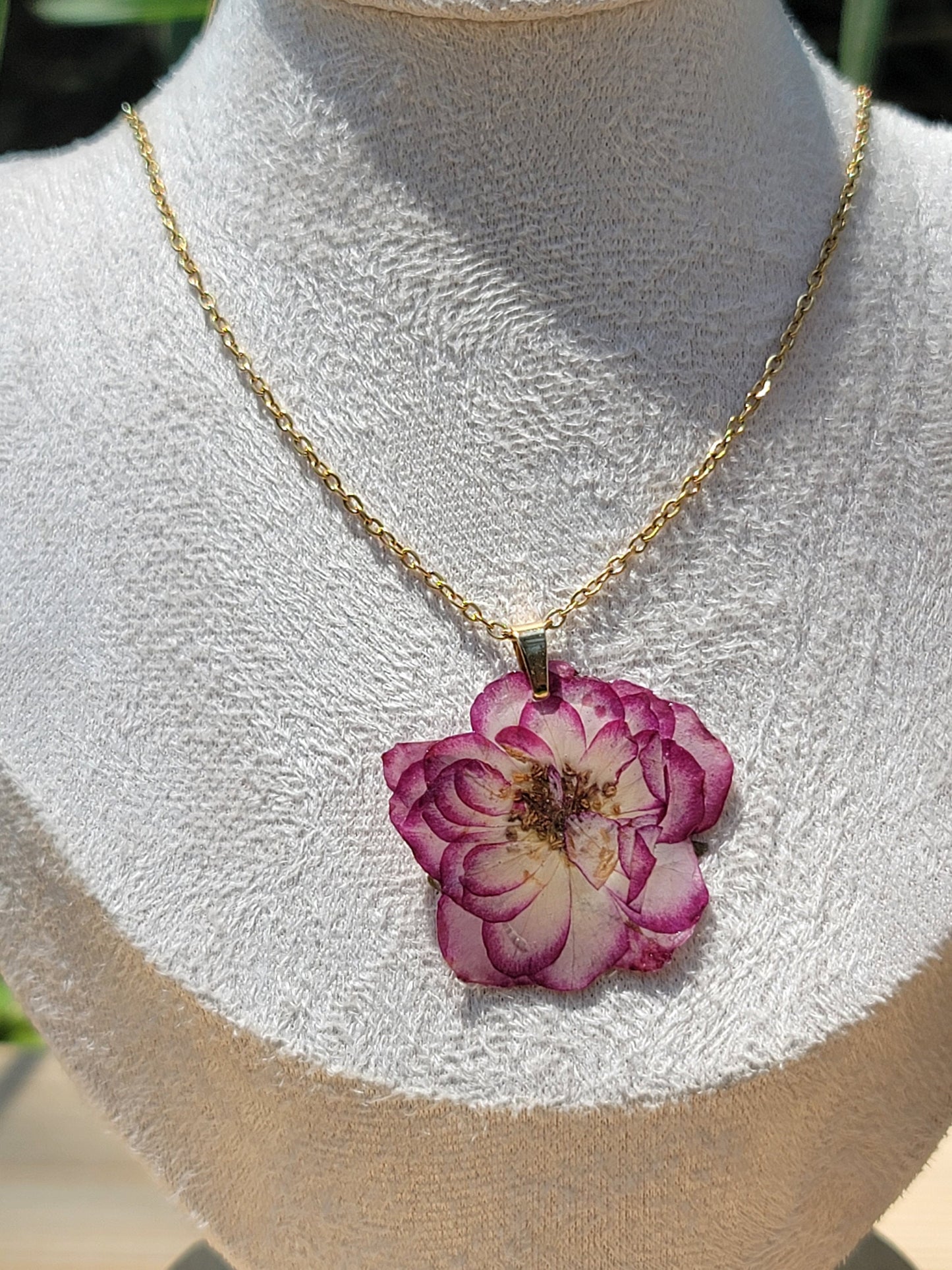 Preserved Rose Flower Necklace