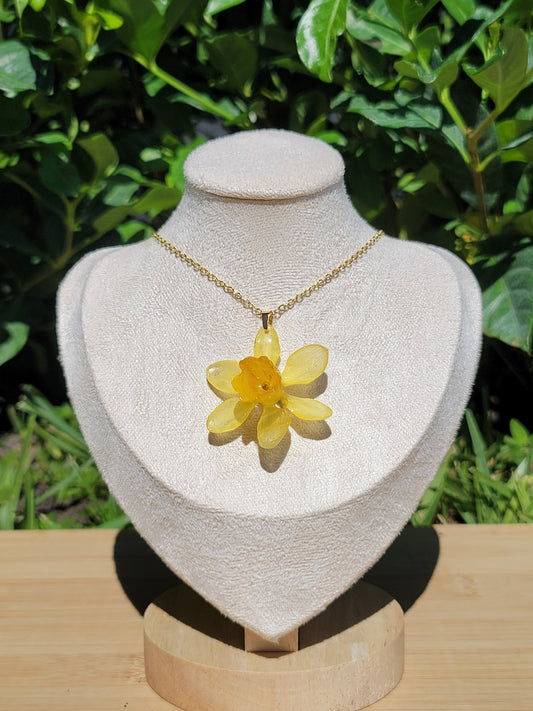 Bright Yellow Real Daffodil Flower Necklace