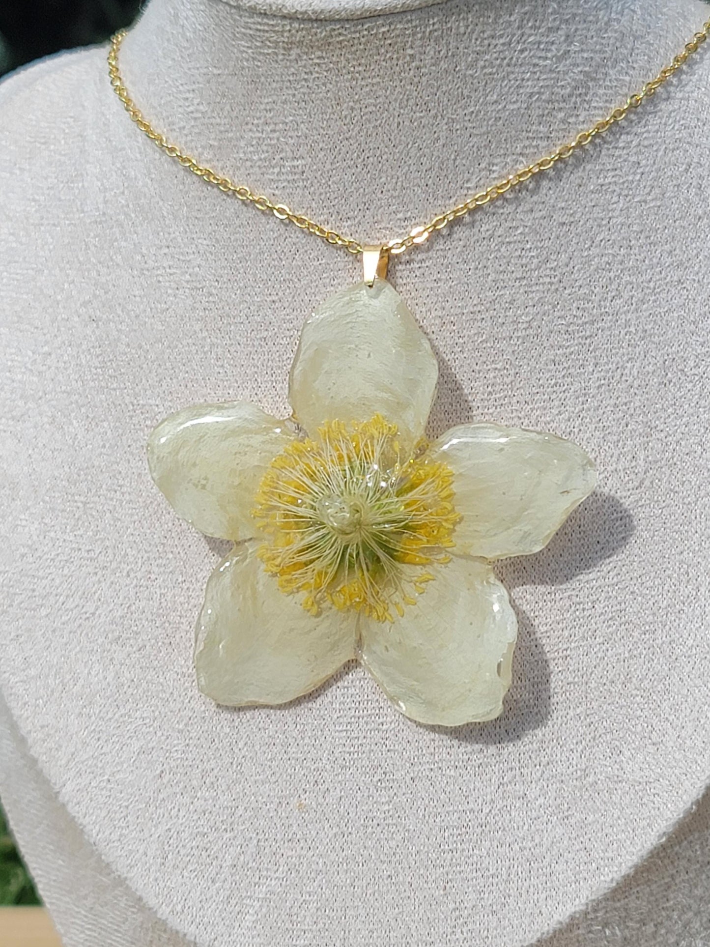Real Helleborus Niger Flower Necklace