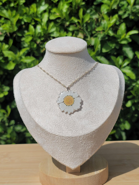 Real Daisy Flower Necklace