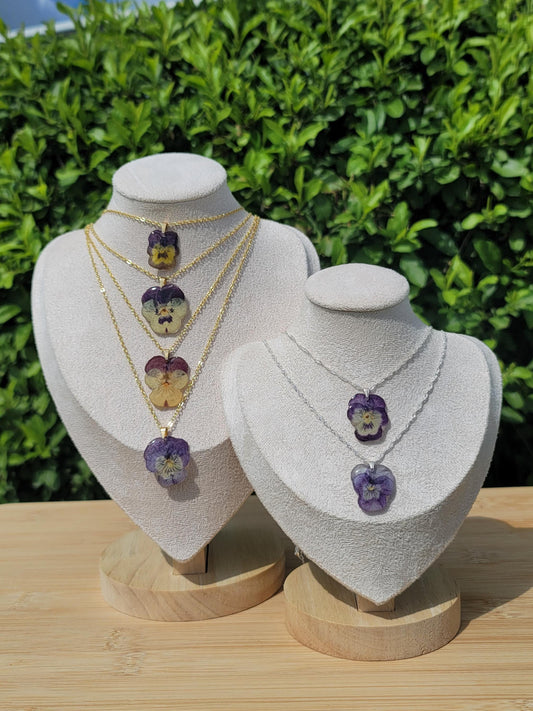 Pansy Real Flower Necklace
