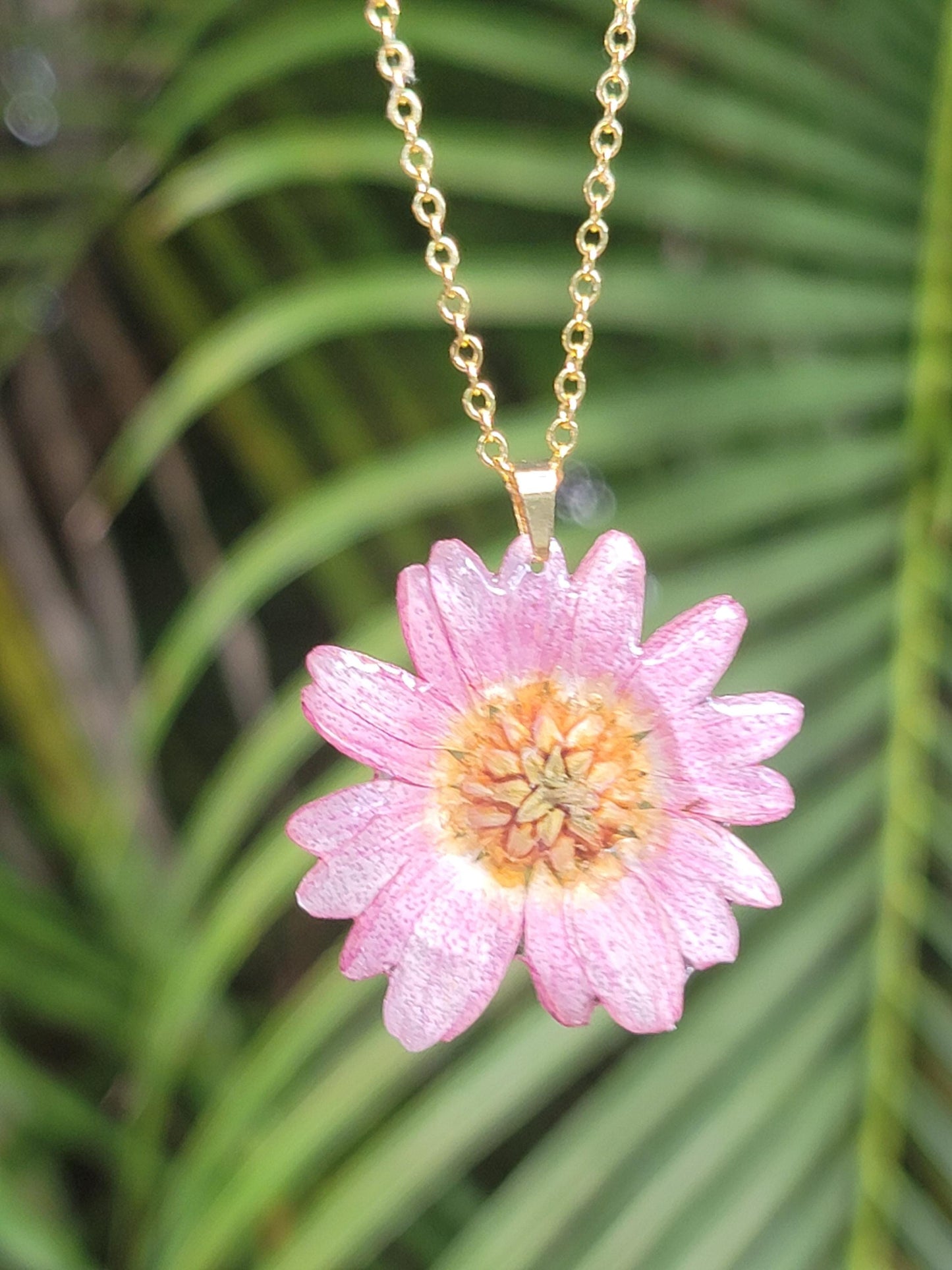 Real Marguerite Flower Necklace