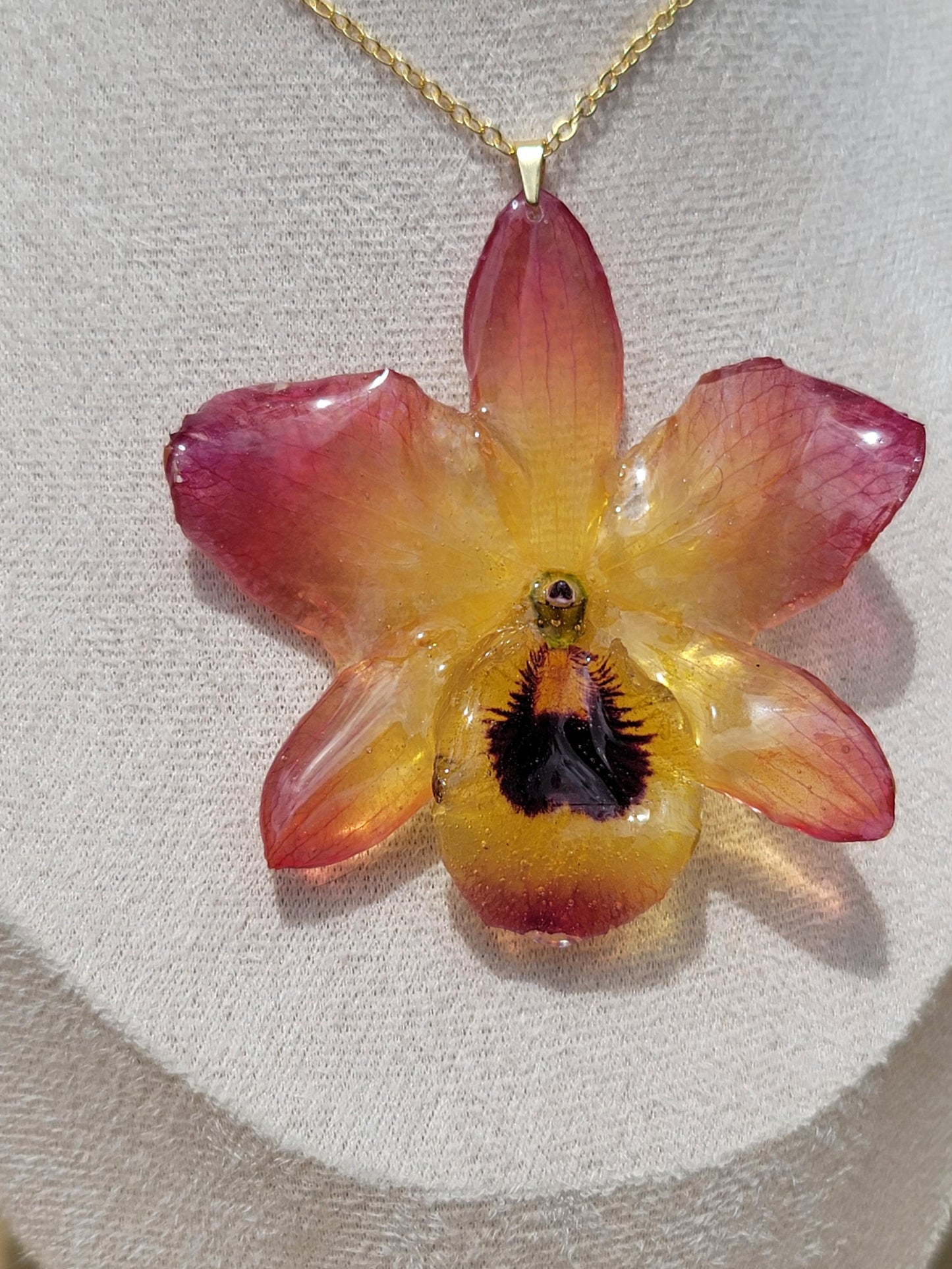 Red-Yellow Sunset Real Orchid Flower Necklace